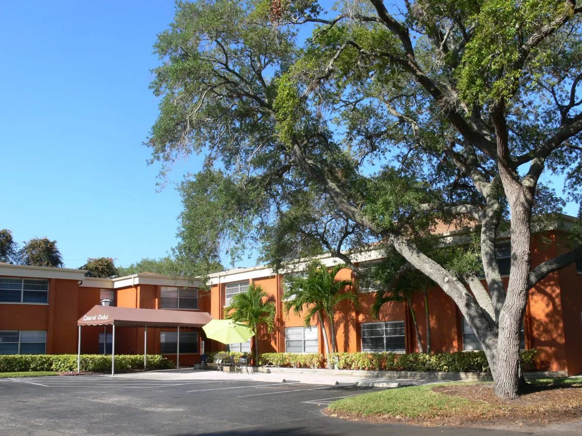 Oak Manor Senior Living Community photo 1