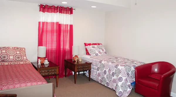 Lakeshore Manor photo 3